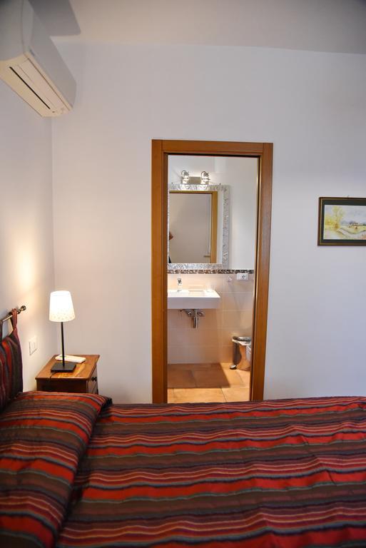 Casa Vacanze Vigna Di Valle Bracciano  Quarto foto
